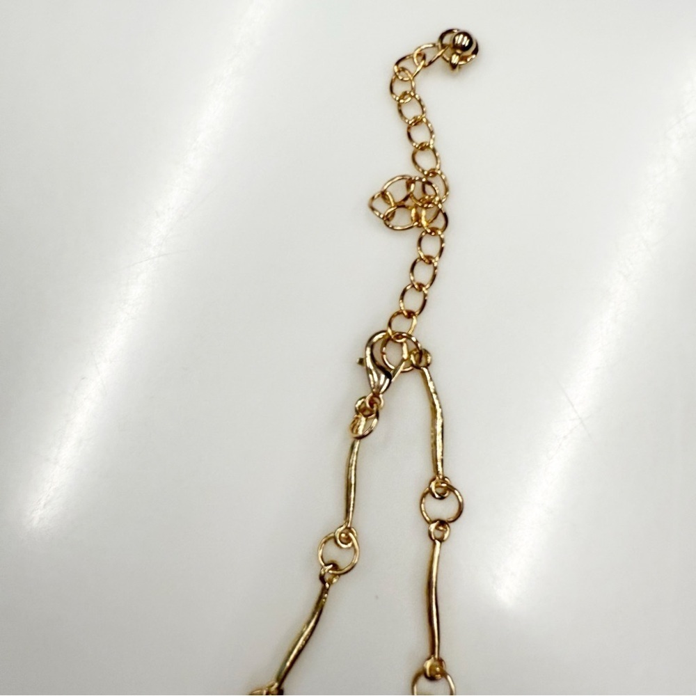 NWOT Boutique Boho Multi-Charm Gold Chain Necklace - Picture 4 of 4